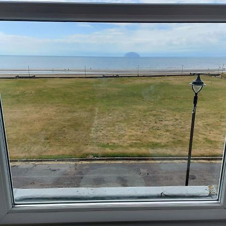 Girvan Guest House Εξωτερικό φωτογραφία